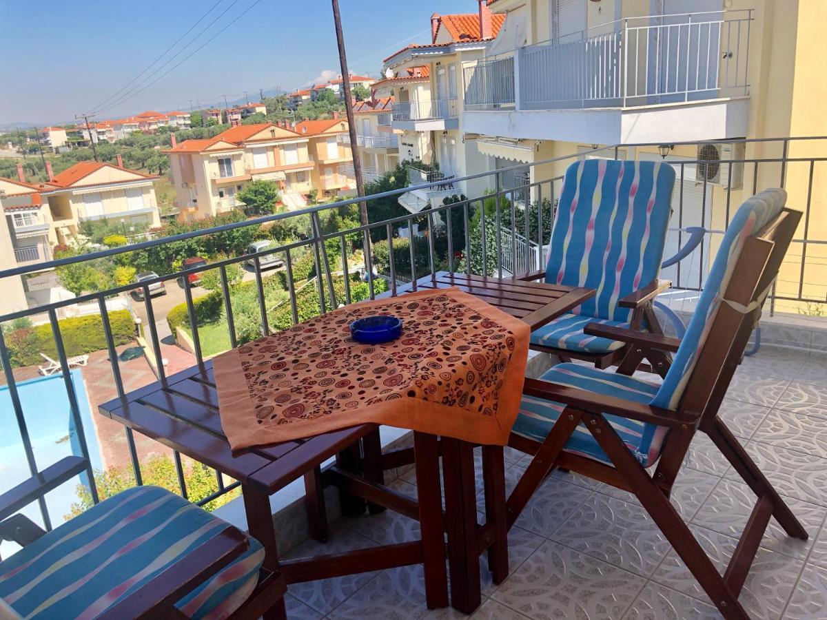 Gerakini 2Br Apt With Shared Pool Exterior photo
